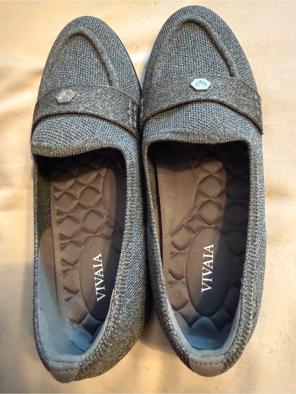 Vivaia Women's Gray Knit Loafers size 39